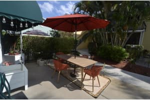 558 Waterside Dr, Hypoluxo, FL 33462, Sold 05/04/22