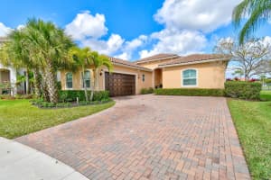 3033 Strada Court, Royal Palm Beach, FL 33411, Sold 04/05/22