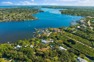 11 Bamboo Ln, Jupiter, FL 33458, Sold 04/14/22