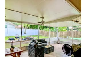 4122 NW 2nd St, Delray Beach, FL 33445, Sold 04/14/22