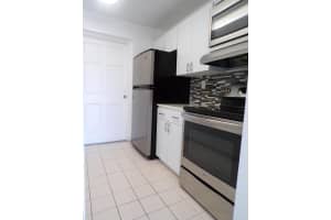 16850 S Glades Dr #8d, North Miami Beach, FL 33162, Sold 05/27/22