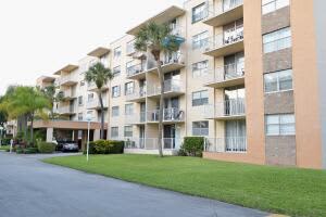480 Executive Center Dr #1l, West Palm Beach, FL 33401, Sold 06/30/22