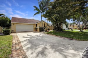 1055 NW 18th Ave, Delray Beach, FL 33445, Sold 04/22/22
