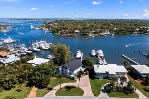 4175 SE Centerboard Ln, Stuart, FL 34997, Sold 04/26/22