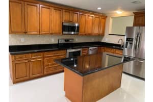 382 Driftwood Terrace d9, Boca Raton, FL 33431, Sold 05/16/22