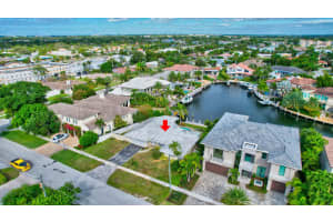 711 NE 32nd St, Boca Raton, FL 33431, Sold 03/03/22