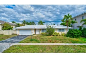 711 NE 32nd St, Boca Raton, FL 33431, Sold 03/03/22