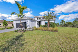 5757 SW Star Apple St, Palm City, FL 34990, Sold 03/28/22