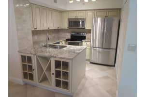 131 Yacht Club Way APT 110, Hypoluxo, FL 33462, Sold 04/04/22