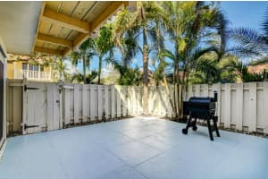 224 Seabreeze Cir, Jupiter, FL 33477, Sold 04/13/22