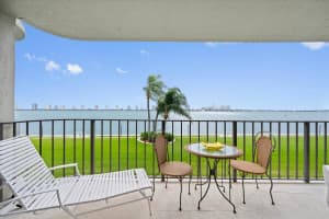 801 Lake Shore Dr APT 204, West Palm Beach, FL 33403, Sold 04/27/22