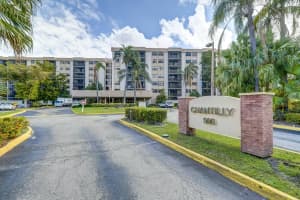 900 NE 195th St APT 309, Miami, FL 33179, Sold 04/15/22