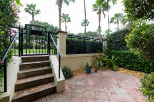 2558 Gardens Pkwy, Palm Beach Gardens, FL 33410, Sold 04/08/22