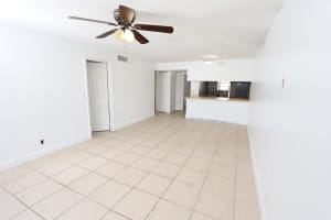 126 Sparrow Dr #19a, Royal Palm Beach, FL 33411, Sold 05/03/22