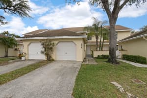 904 Maplewood Dr, Greenacres, FL 33415, Sold 12/16/22