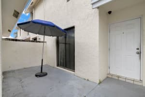 904 Maplewood Dr, Greenacres, FL 33415, Sold 12/16/22