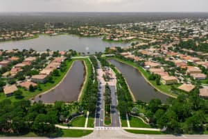 5544 Spanish River Rd, Fort Pierce, FL 34951, Sold 03/31/22