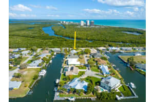 139 Parliament Ct, Fort Pierce, FL 34949, Sold 03/30/22