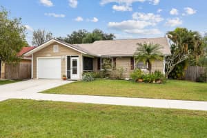 4315 SE Tamarind St, Stuart, FL 34997, Sold 05/04/22