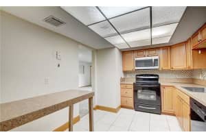5881 NW 57th Ave APT 5, Tamarac, FL 33319, Sold 04/22/22