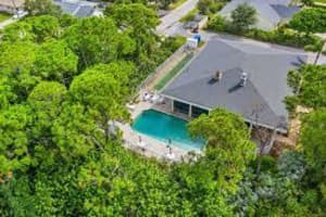 10813 SE Sea Pines Cir, Hobe Sound, FL 33455, Sold 04/01/22