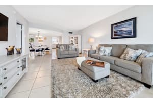 Parking lot, 401 Lake Shore Dr APT 405, West Palm Beach, FL 33403, Sold 05/02/22