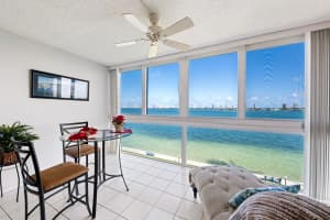 Parking lot, 401 Lake Shore Dr APT 405, West Palm Beach, FL 33403, Sold 05/02/22