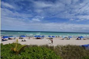 1904 S Ocean Dr APT 907, Hallandale Beach, FL 33009, Sold 04/04/22