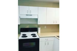 792 Summit Lake Dr, West Palm Beach, FL 33406, Sold 05/17/22