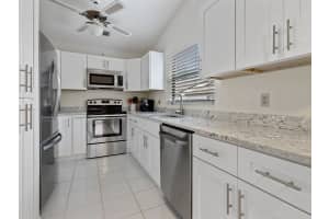3326 Lucerne Park Dr, Greenacres, FL 33467, Sold 04/18/22
