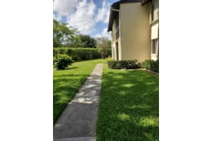 5900 Whispering Pine Way b2, Greenacres, FL 33463, Sold 05/06/22