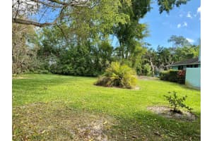 296 13th Ave, Vero Beach, FL 32962, Sold 05/06/22