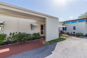 2671 Boundbrook Blvd Apt 125, West Palm Beach, FL 33406, Sold 04/18/22