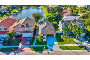10332 Sunstream Ln, Boca Raton, FL 33428, Sold 05/05/22