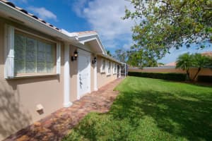 4988 Corsica Square, Vero Beach, FL 32967, Sold 04/25/22