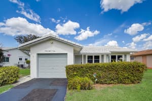 9801 NW 71st St, Tamarac, FL 33321, Sold 04/14/22