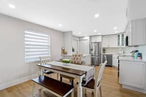 1 Harbourside Dr APT 1702, Delray Beach, FL 33483, Sold 04/20/22