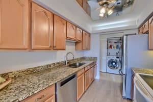 800 Jeffery St APT 403, Boca Raton, FL 33487, Sold 04/07/22