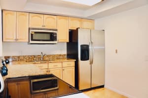 470 Executive Center Dr #5l, West Palm Beach, FL 33401, Sold 05/13/22
