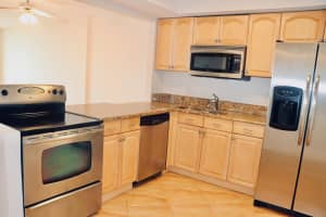 470 Executive Center Dr #5l, West Palm Beach, FL 33401, Sold 05/13/22