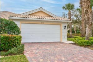 9014 SE Hawks Nest Ct, Hobe Sound, FL 33455, Sold 04/08/22