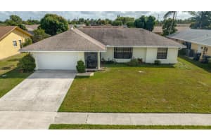 5414 Fox Valley Trail, Lake Worth, FL 33463, Sold 04/21/22