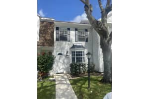 217 Old English Dr, Jupiter, FL 33458, Sold 04/15/22