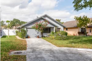 1355 Summit Run Cir, West Palm Beach, FL 33415, Sold 05/19/22