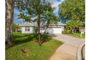 3740 9th Pl, Vero Beach, FL 32960, Sold 04/29/22
