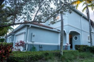 2072 Oakhurst Way, Riviera Beach, FL 33404, Sold 04/12/22