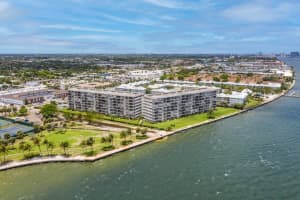 801 Lake Shore Dr APT 205, West Palm Beach, FL 33403, Sold 05/27/22