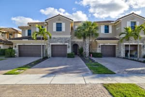 10367 Wellington Parc Dr, Wellington, FL 33449, Sold 04/11/22