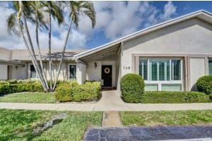 736 Lago Rd, Delray Beach, FL 33445, Sold 04/15/22