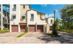 1015 Via Villagio, Hypoluxo, FL 33462, Sold 08/18/22
